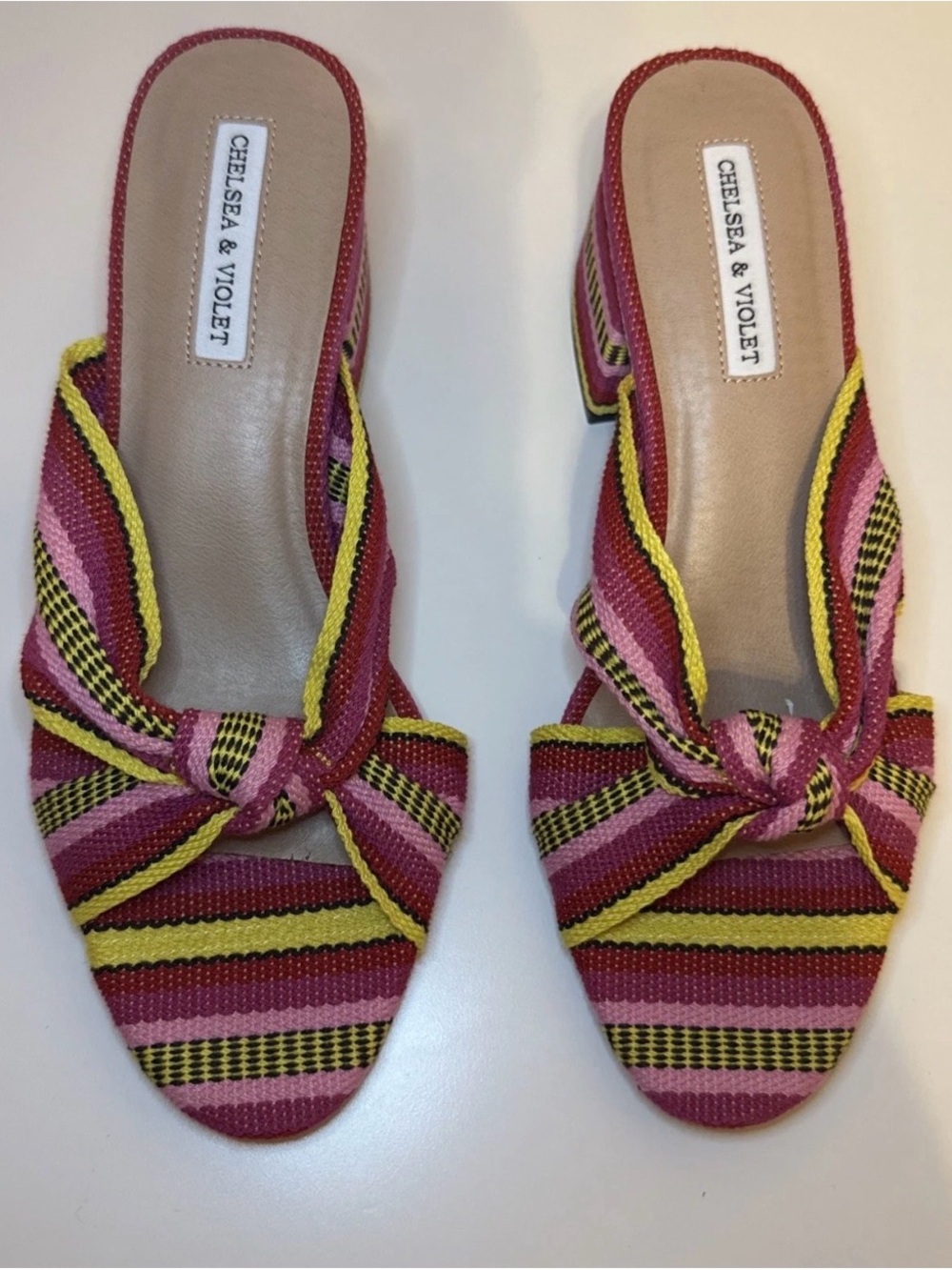 Chelsea & Violet Gia Knot Sandals Stripes Pink Red Women Size 8.5 NEW No Box